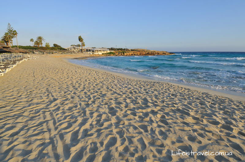 Про кращих пляжах Кіпру збираюся скоро розповісти, а поки покажу пляж, який самі кіпріоти вважають чи не найкращим у світі