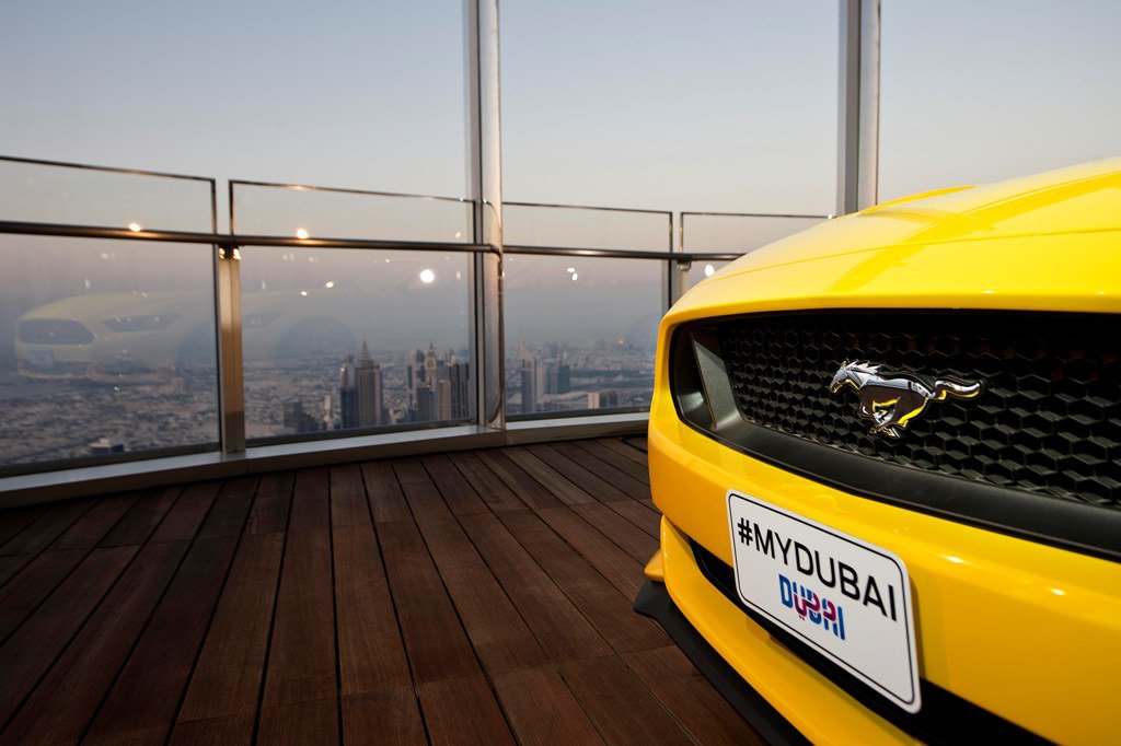 Компанія Ford представила новий Mustang на даху найвищої будівлі в світі Бурдж Халіфа», підтвердивши свої плани розвитку на ринку Близького Сходу і Африки