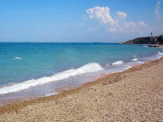 Відпочинок в Керчі дозволяє одночасно побувати і на Чорному, і на Азовському морях