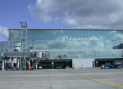 Міжнародний аеропорт Франкфурт - найбільший в Німеччині, складається з 3 терміналів: 1, 2 і VIP