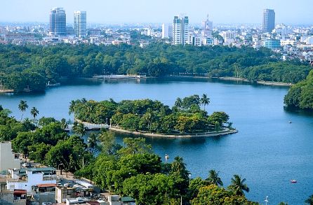 Республіка В'єтнам приваблює туристів зі всієї земної кулі завдяки м'якому тропічному клімату, прекрасним морським курортам і відмінно розвиненій інфраструктурі