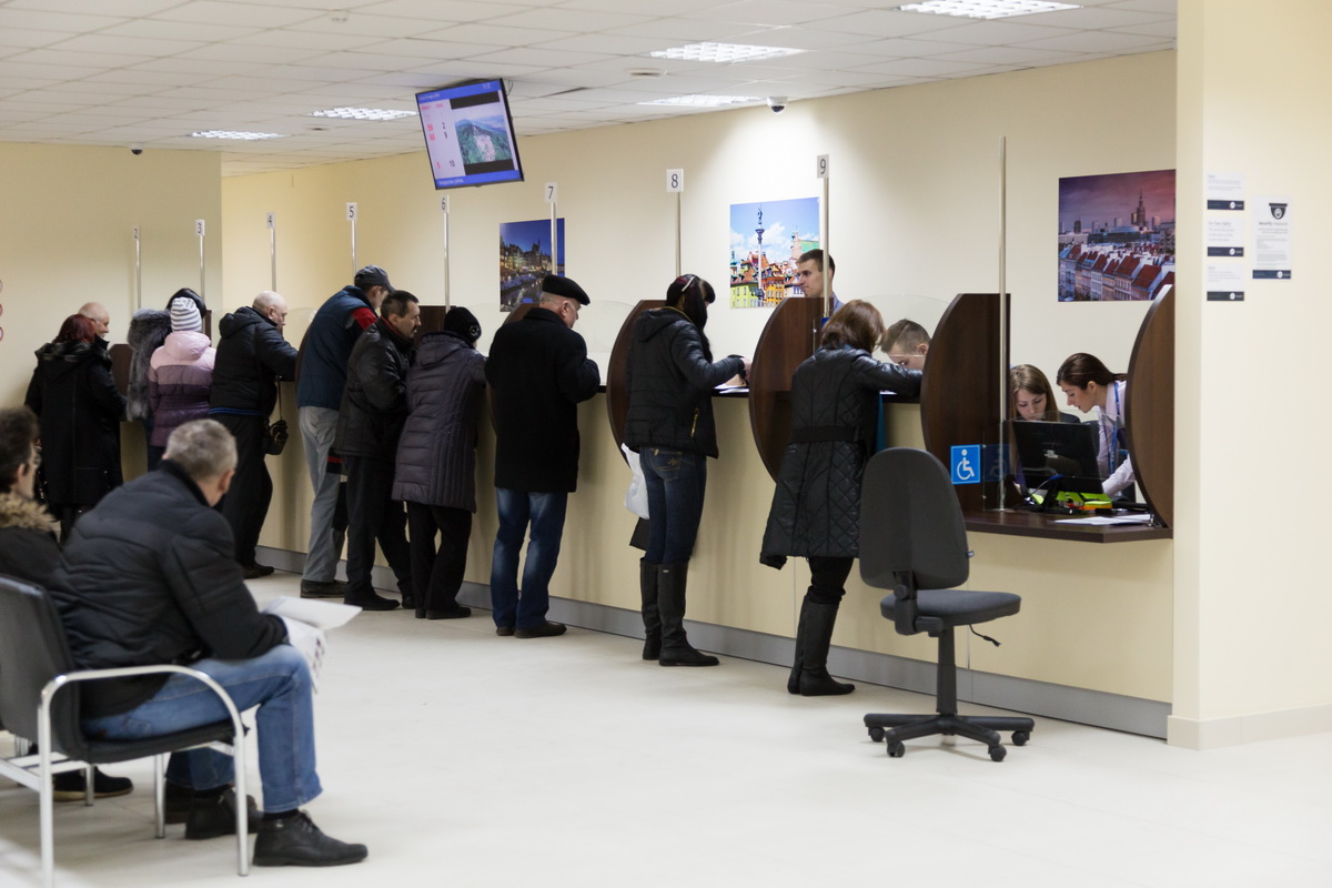 Вже 1 березня білорусів, які бажають отримати польський «шенген», почали приймати візові центри Польщі в Мінську, Бресті, Гродно і Гомелі