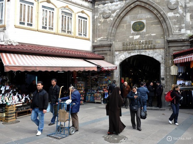 Шопінг в Стамбулі 2   Після великих торгових центрів і шопінг-вулиць нам захотілося чогось незвичайного