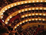 Автор статті: мій брат Олексій Горовий   Коректура: моя   Віденська державна опера   - один з найзнаменитіших оперних театрів світу