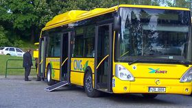 Автобус, який працює на стиснутому газі, фото: ЧТ24   Такі дані в інтерв'ю агентству ČTK призводить заступник голови правління Лукаш Сіржінек