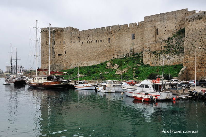 Кіренія - за найкрутішу середньовічну фортецю на Кіпрі і міський скай-лайн