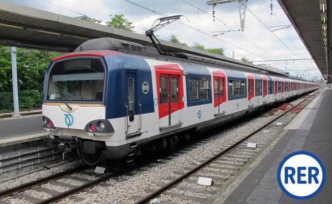 Роблячи пересадки з метро на RER, можна без зусиль потрапити в будь-який пункт міста і за його межами