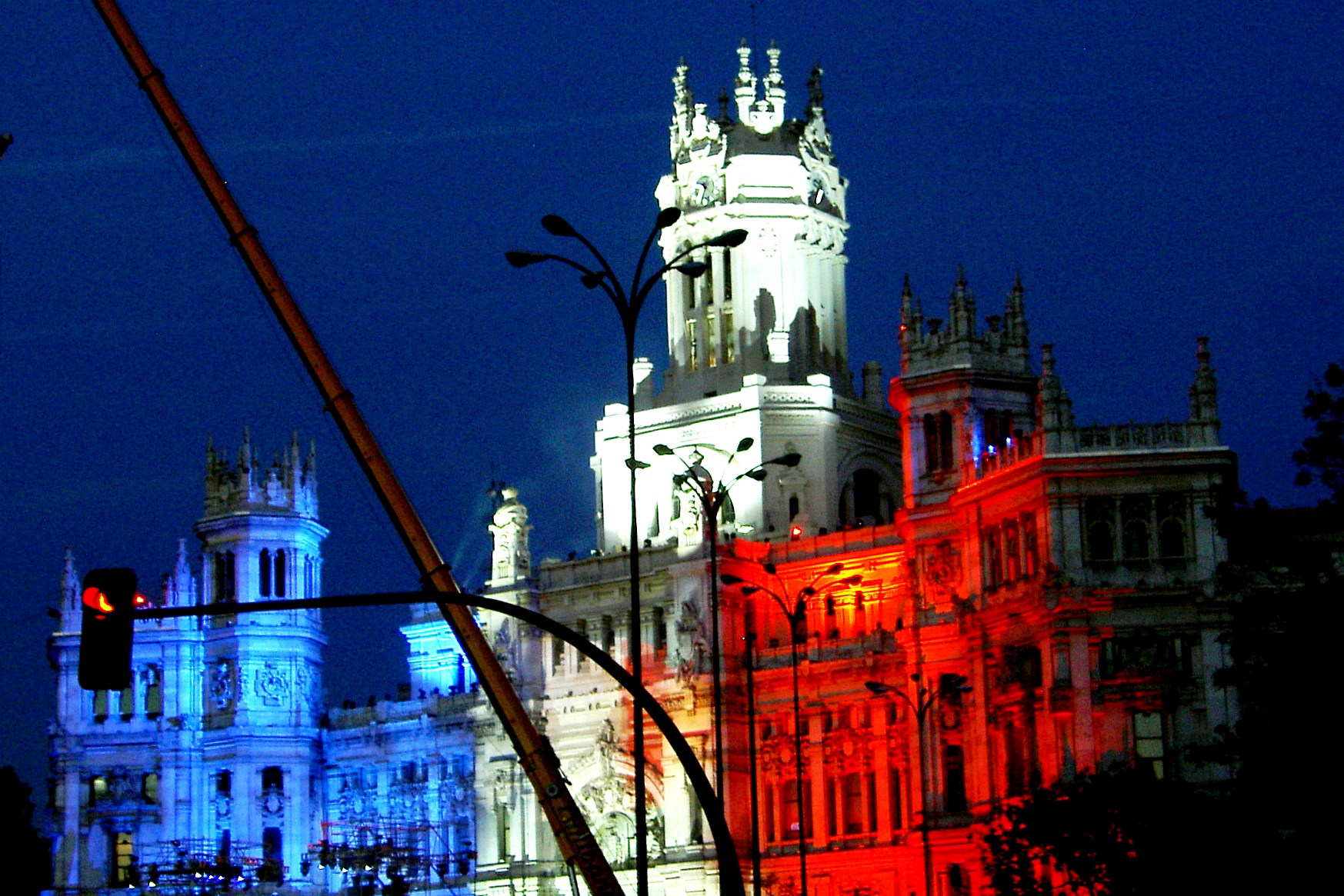 2 травня - День Мадрида (Fiesta de la Comunidad de Madrid)