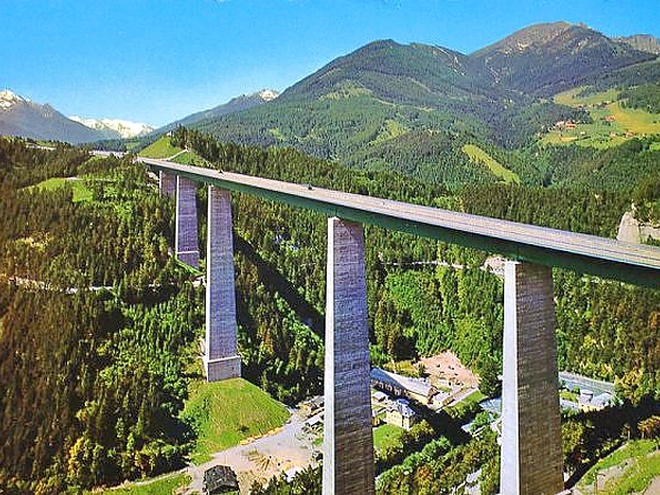 7 найвищих банджі-стрибків: Europabrücke Bridge (Австрія)