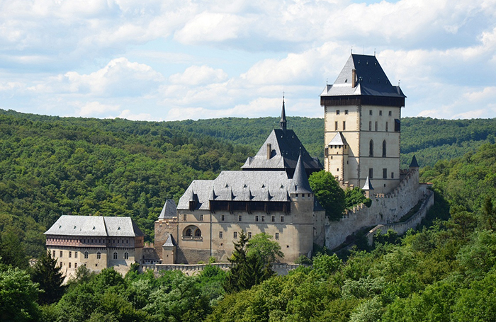 Відвідувачі замків і градів в Чехії повинні будуть заплатити більше за квиток, ніж раніше