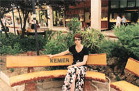 Кемер - або, по-турецьки, ремінь - місто, що знаходився недалеко від нашого готелю і ми туди часто навідувалися