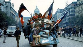 Прага, 1968 р Фото: ЧТ   Власне, безпосередньо з тим, що «росіян тут не люблять» багато з прибулих познайомилися вже прямо на місці