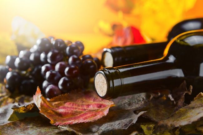 Вино Каберне зазвичай проводиться з таких сортів винограду, як шардоне, сапераві, нуар, рислінг, піно