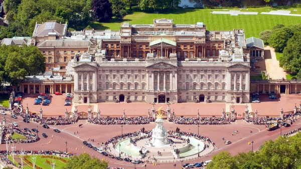 Букінгемський палац - найбільш відвідуване місце в Лондоні