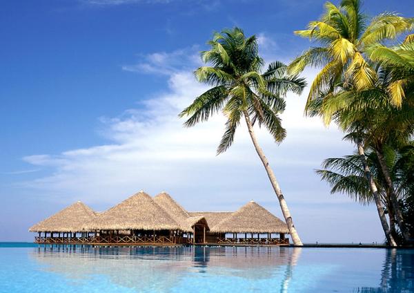 Мальдіви - тропічний рай, практично «безлюдний острів»